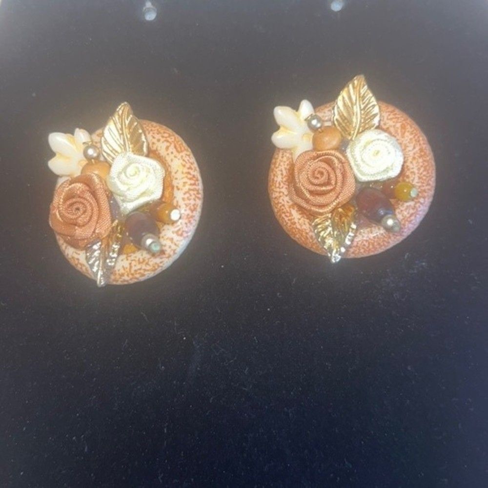 Vintage Floral Clip-On Earrings – Rustic Autumn Style